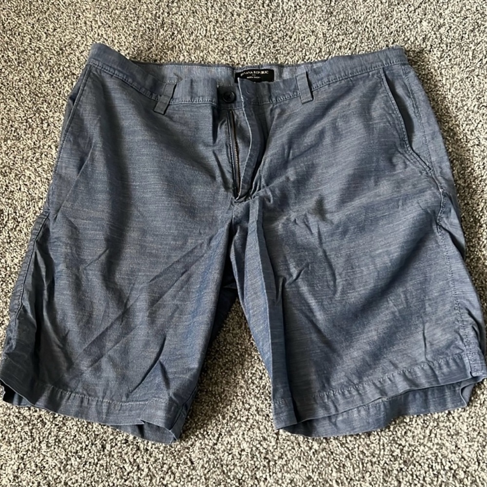 Banana Republic Men’s Shorts Size 35 Denim Blue